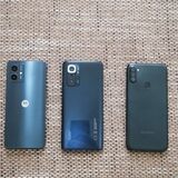 Vand 3 telefoane mobile